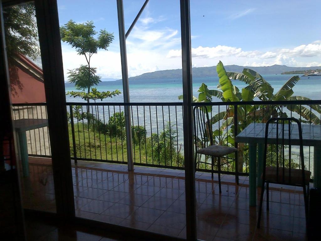 Ladaga Inn & Restaurant Panglao Exteriör bild